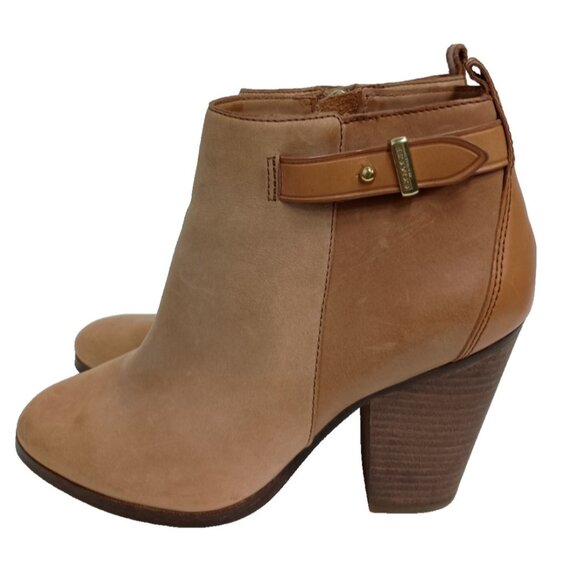 Coach Shoes - Coach New York Hewes Ankle Boots Womens Size 8 Khaki Leather Block Heel Shoes